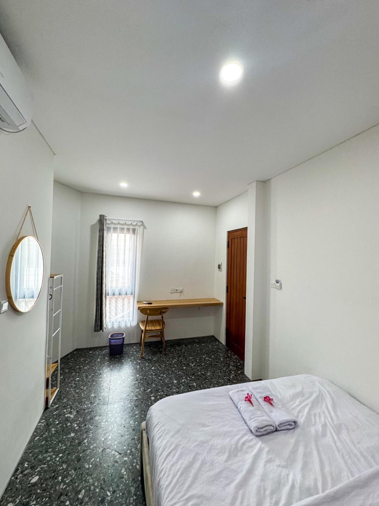 The Kamala Guest House Canggu Exteriör bild